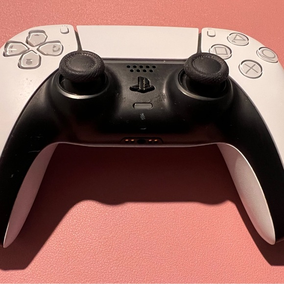 PS5 Remote Control - Picture 5 of 13